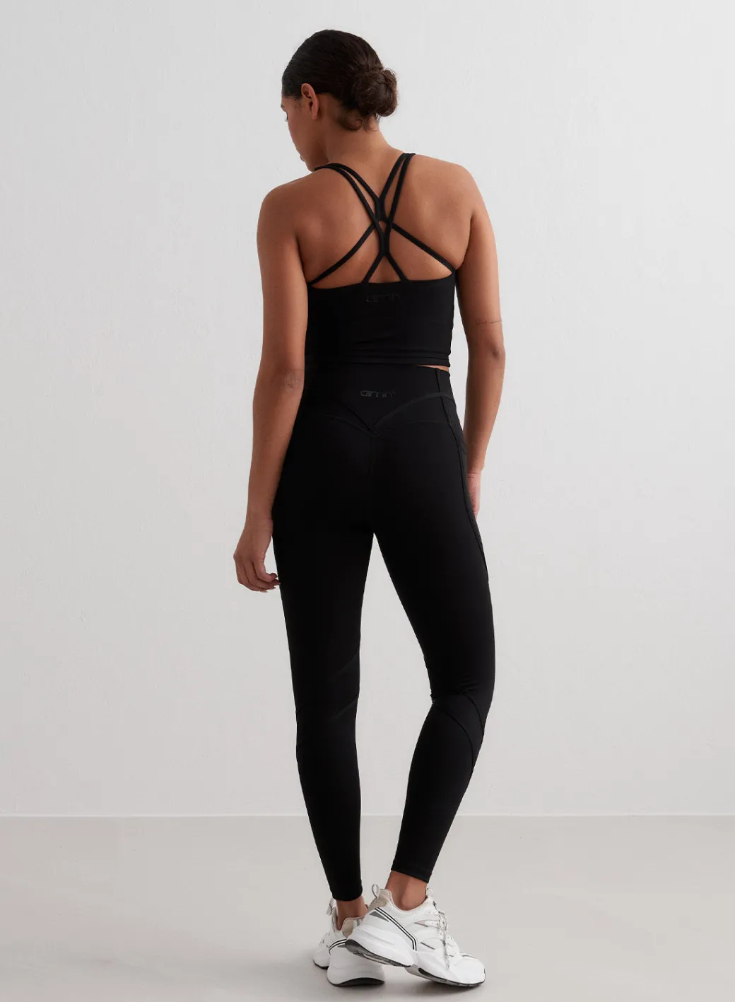 Sculpting Strappy Bralette>AIM’N Best