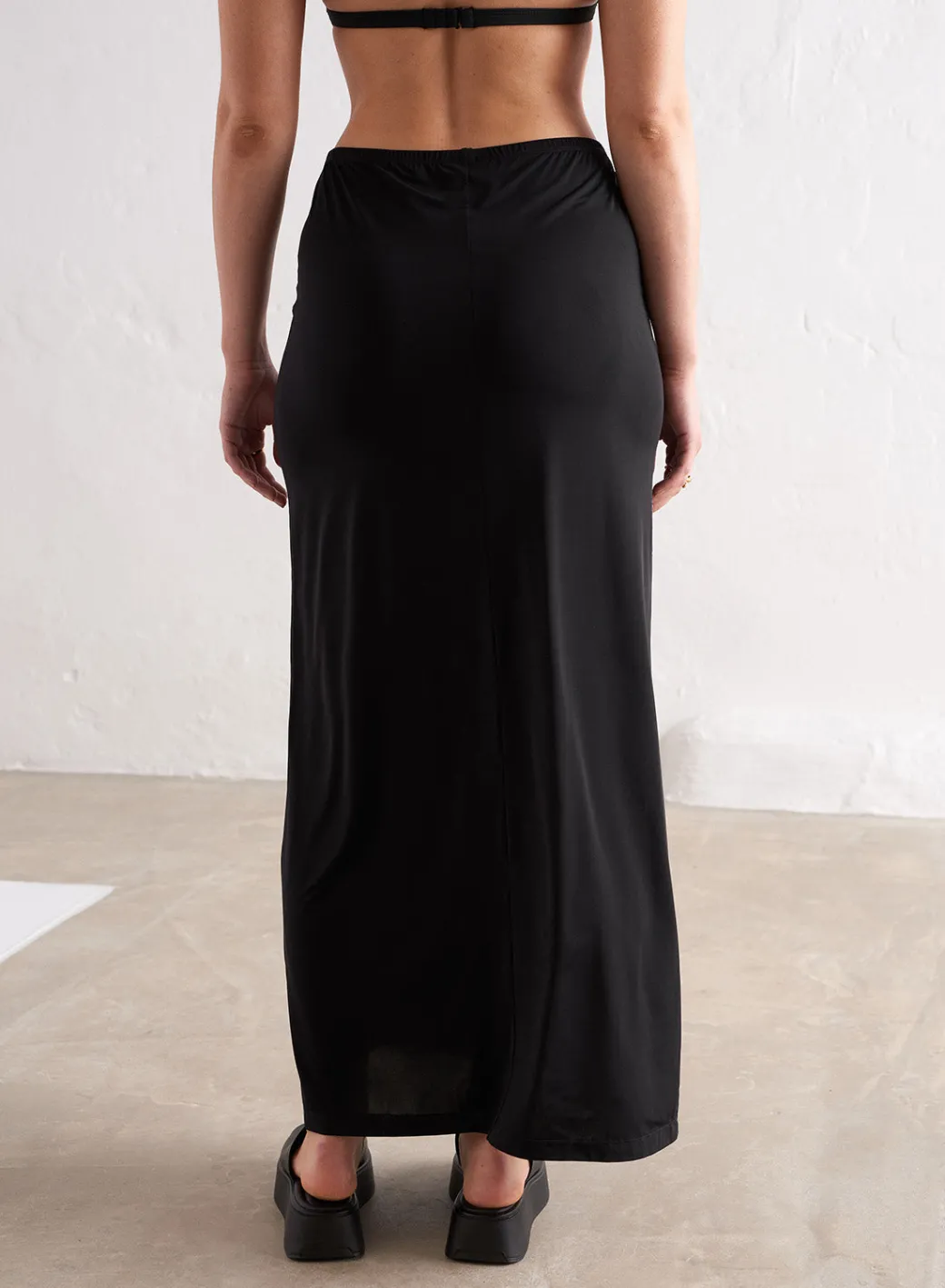 Black Sheer Tech Skirt>AIM’N Hot