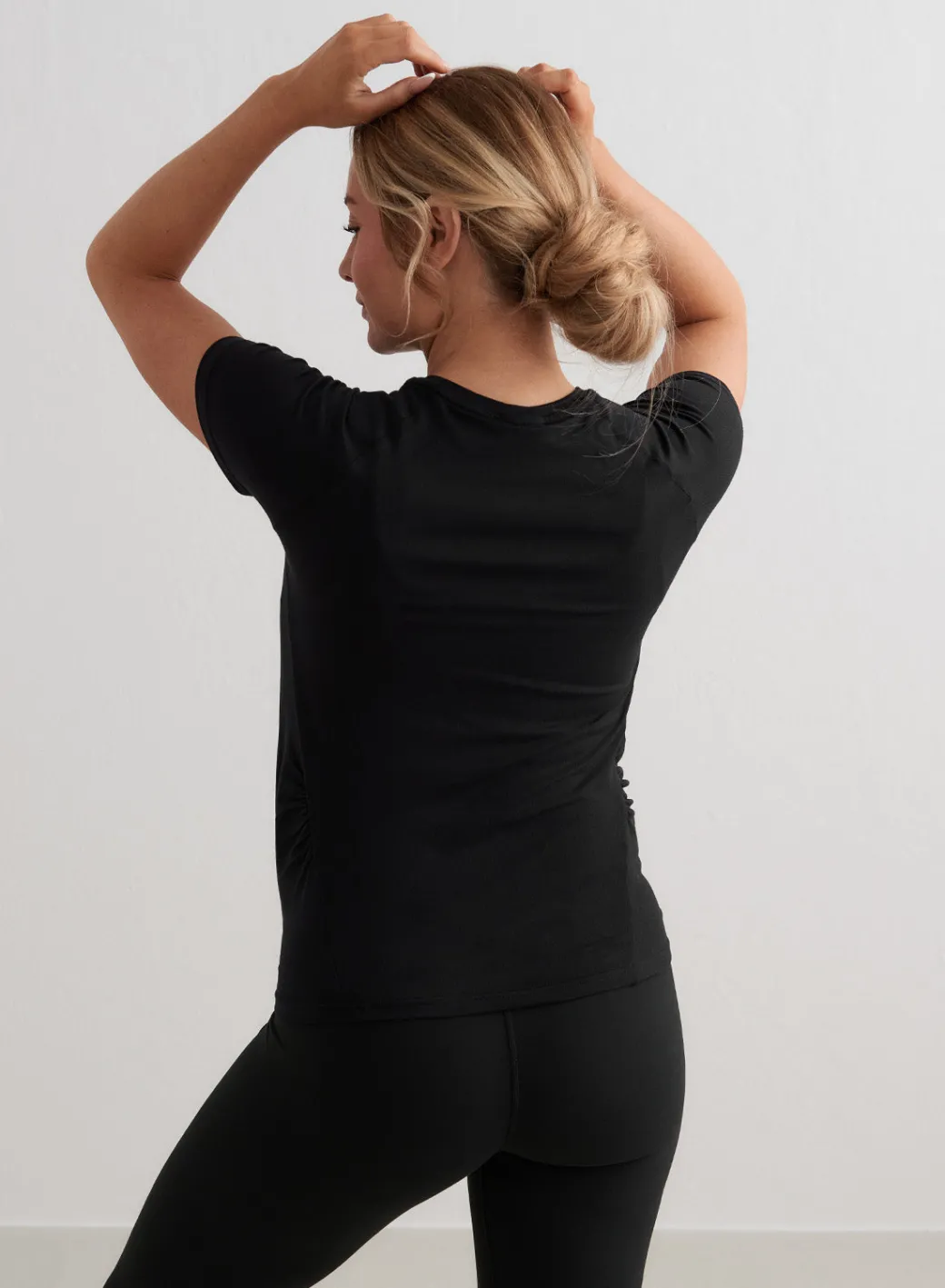 Black Soft Basic Maternity Short Sleeve>AIM’N Hot
