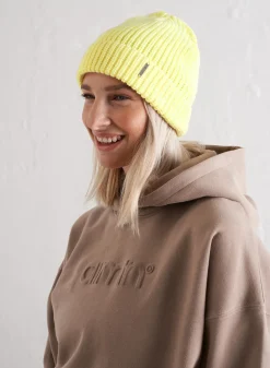 Beanie><noscript><img data-lazyloaded=